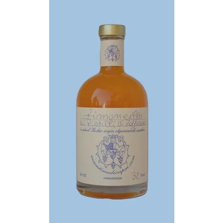 Assuntina di Capri - Limoncello ai Pistilli di Zafferano – Limoncello with saffron (30%), 500 ml