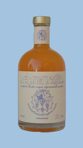 Assuntina di Capri - Limoncello ai Pistilli di Zafferano – Limoncello with saffron (30%), 500 ml