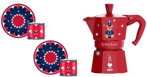 Bialetti - Moka Express piros 3 csészés kotyogós kávéfőző és kávéscsésze-szett - Karácsonyi Maci Kollekció