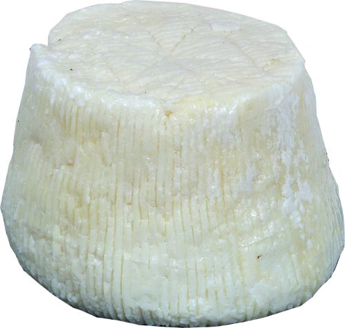 Ricotta salata - Salted and pressed ricotta, rom sheep's milk, 1 kg