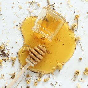 Méz és gyümölcsmustár